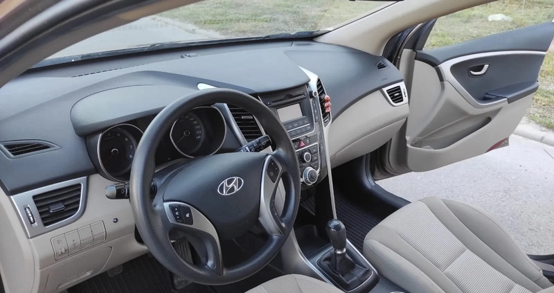 Hyundai I30 cena 32900 przebieg: 154000, rok produkcji 2012 z Zgierz małe 106